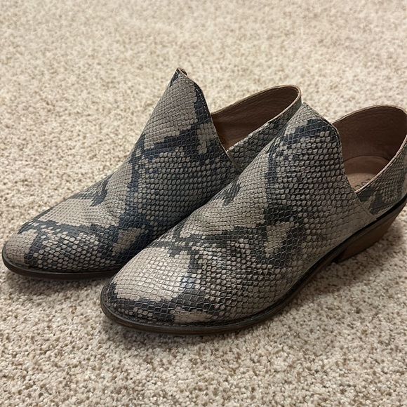 Lucky snake skin booties - Picture 4 of 4